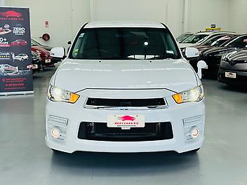 2010 Mitsubishi Outlander 2.4L 4WD MINI SUV | 7-SEATS | SMART KEY | (PRE-OWNED)
