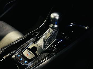 2017 Toyota C-hr G LIMITED HYBRID | MODELLISTA BODY KIT | MINT CONDITION