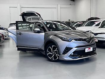 2017 Toyota C-hr 1.8L HYBRID | G LIMITED EDITION | BODY KIT 