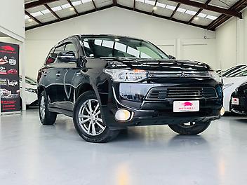 2013 Mitsubishi Outlander PHEV 4WD | LEATHER | HEAT SEAT | (PRE-OWNED)