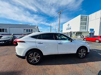 2020 Toyota Harrier G GRADE LIMITED HYBRID | LEATHER PACKAGE | LOW KM