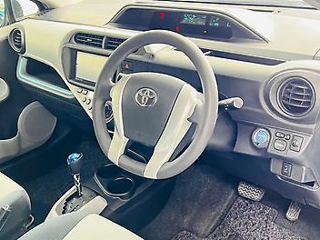 2013 Toyota Aqua S GRADE HYBRID | ALLOY WHEELS | REVERSE CAMERA