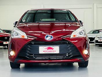 2017 Toyota VITZ HYBRID JUWELA LIMITED | SUPER  LOW MILEAGE | FOGs