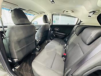 2014 Honda Vezel HYBRID SUPER LOW MILEAGE - 30,000 KM ONLY 