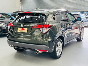 2014 Honda Vezel HYBRID SUPER LOW MILEAGE - 30,000 KM ONLY 