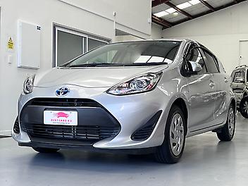 2019 Toyota Aqua S GRADE | LANE DEPARTURE | AUTO HEADLIGHTS | REVERSE CAMERA