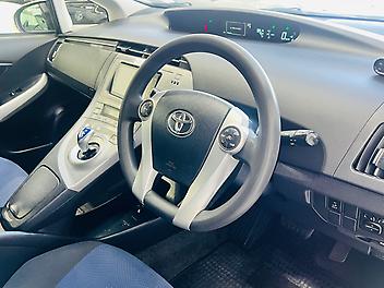 2013 Toyota Prius S GRADE HYBRID | LOW MILEAGE  