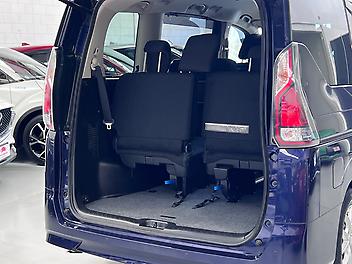 2017 Nissan Serena 2.0 L HYBRID V PACKAGE | 8 SEATER | ADAPTIVE CRUISE CONTROL 