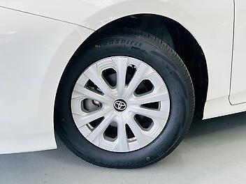 2021 Toyota Prius S LIMITED HYBRID | ADAPTIVE CRUISE CONTROL | FOG LIGHTS