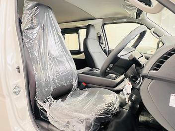 2025 Toyota Hiace 2.8 L DIESEL | ALMOST BRANDNEW | ONLY 35KM | APPLE CAR PLAYER