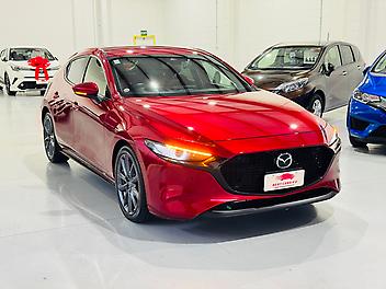 2019 Mazda 3 FASTBACK 20S BURGUNDY  LIMITED SELECTION | SUPER LOW KM