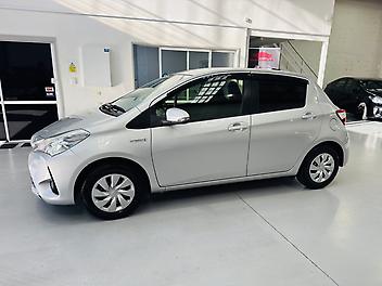 2018 Toyota VITZ HYBRID F GRADE | PUSH START WITH SMART KEY | DUAL MULTIFUNCTION