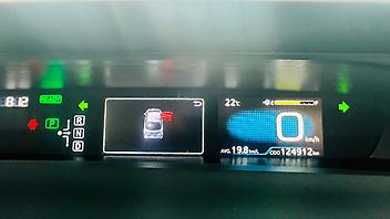 2018 Toyota Prius S GRADE HYBRID | ADAPTIVE CRUISE CONTROL | FOG LIGHTS |