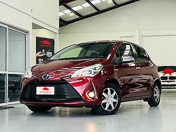 2017 Toyota VITZ HYBRID JUWELA LIMITED | SUPER  LOW MILEAGE | FOGs