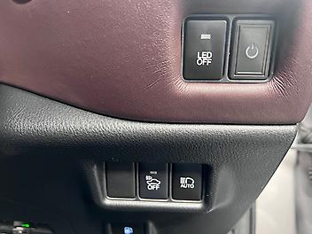 2017 Toyota C-hr 1.8L HYBRID | G LIMITED EDITION | BODY KIT 