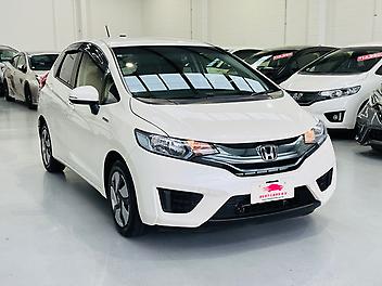2013 Honda Fit HYBRID F-PACKAGE | ARM REST | REVERSE CAMERA