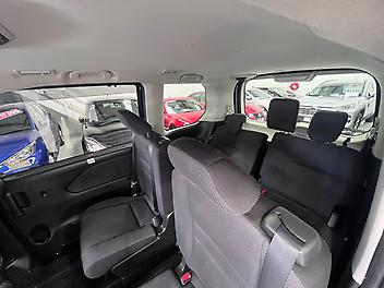 2017 Nissan Serena 2.0 L HYBRID V PACKAGE | 8 SEATER | ADAPTIVE CRUISE CONTROL 