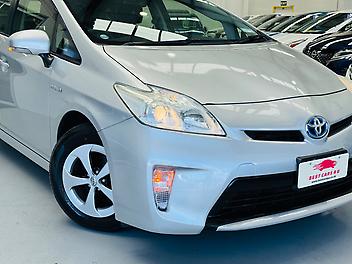 2012 Toyota Prius 1.8L HYBRID (PRE-OWNED)