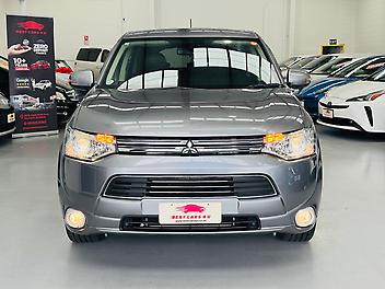 2014 Mitsubishi Outlander PHEV 4WD | LEATHER TRIM | CRUISE | HEAT SEAT | POWER TAIL GATE