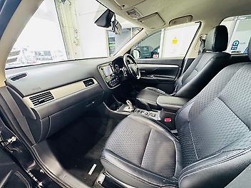 2013 Mitsubishi Outlander PHEV 4WD | LEATHER | HEAT SEAT | (PRE-OWNED)