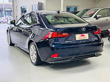 2015 Lexus Is300h METALIC BLUE HYBRID LIMITED | SUPER LOW KM |