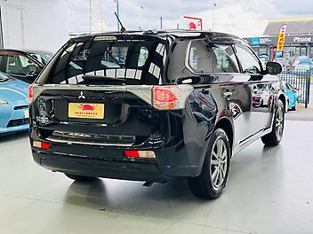 2013 Mitsubishi Outlander PHEV 4WD | LEATHER | HEAT SEAT | (PRE-OWNED)