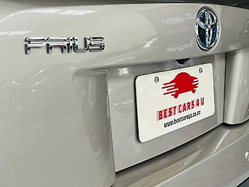 2017 Toyota Prius 1.8L HYBRID | S GRADE | ADAPTIVE CRUISE CONTROL | FOG LIGHTS