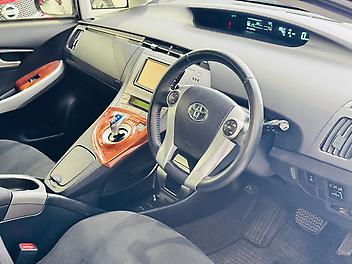 2015 Toyota Prius S LIMITED HYBRID | FOG LAMPS | REAR WIPER