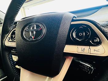 2017 Toyota Prius 1.8L HYBRID | S GRADE | ADAPTIVE CRUISE CONTROL | FOG LIGHTS