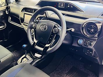 2017 Toyota Aqua 1.5L HYBRID | S GRADE | TRD BODY KIT | HEATED SEATS 