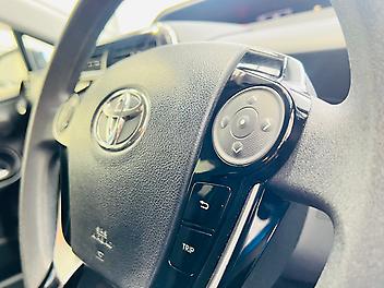 2017 Toyota Aqua S GRADE | FACELIFTED | SUPER LOW MILEAGE 