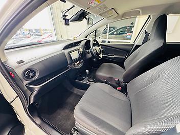 2017 Toyota VITZ HYBRID F GRADE | PUSH START WITH SMART KEY | 