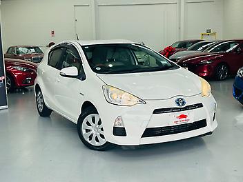 2012 Toyota Aqua S GRADE | PUSH START WITH SMART KEY | (PRE-OWNED)
