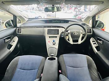 2015 Toyota Prius S GRADE HYBRID | FOGs | FUEL SAVER