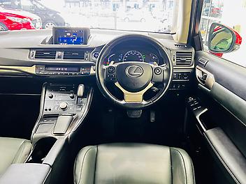 2014 Lexus Ct 200h CT200H VERSION C | HYBRID LUXURY WITH PREMIUM FEATURES