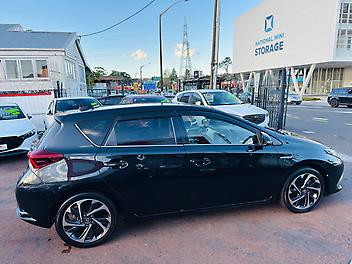 2018 Toyota Auris HYBRID | G GRADE | SUPER LOW KM 31,000KM
