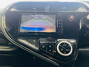 2017 Toyota Aqua S GRADE | FACELIFTED | SUPER LOW MILEAGE 