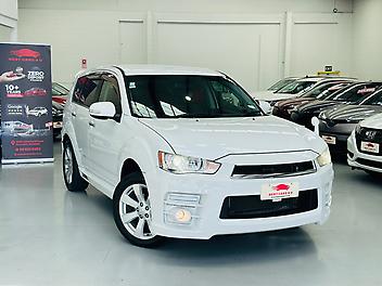 2010 Mitsubishi Outlander 2.4L 4WD MINI SUV | 7-SEATS | SMART KEY | (PRE-OWNED)