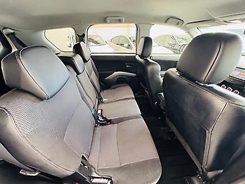 2010 Mitsubishi Outlander 2.4L 4WD MINI SUV | 7-SEATS | SMART KEY | (PRE-OWNED)