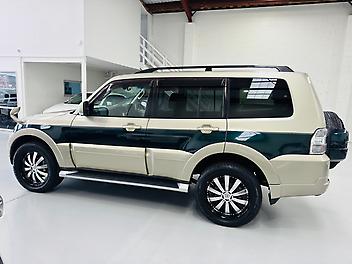 2013 Mitsubishi Pajero 3.2L DIESEL EXCEED | 7 SEATER | 4WD | FRESH IMPORT |