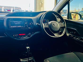 2017 Toyota VITZ HYBRID U SPORT PACKAGE | HIGH SPEC | CRUISE CONTROL