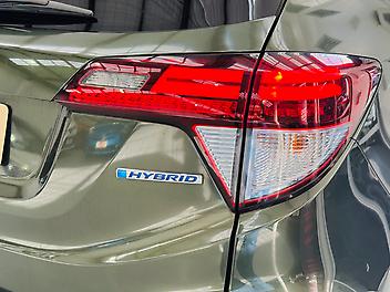 2014 Honda Vezel HYBRID SUPER LOW MILEAGE - 30,000 KM ONLY 