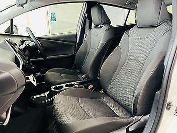 2016 Toyota Prius S GRADE HYBRID | ALLOYS | ADAPTIVE CRUISE CONTROL | PRE-OWNED