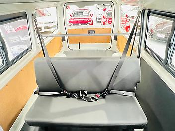 2025 Toyota Hiace 2.8 L DIESEL | ALMOST BRANDNEW | ONLY 35KM | APPLE CAR PLAYER