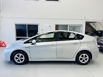 2012 Toyota Prius 1.8L HYBRID (PRE-OWNED)