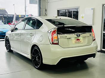 2014 Toyota Prius G GRADE LIMITED HYBRID | MODELLISTA BODY KIT | 19 INCH ALLOY