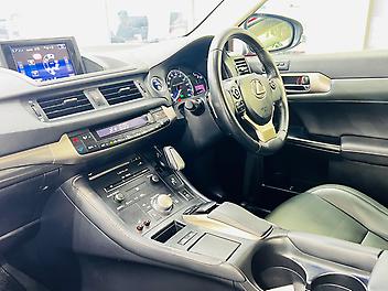 2014 Lexus Ct 200h CT200H VERSION C | HYBRID LUXURY WITH PREMIUM FEATURES