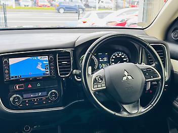 2013 Mitsubishi Outlander PHEV 4WD | LEATHER | HEAT SEAT | (PRE-OWNED)