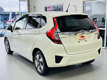 2013 Honda Fit HYBRID F-PACKAGE | ARM REST | REVERSE CAMERA