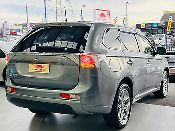 2014 Mitsubishi Outlander PHEV 4WD | LEATHER TRIM | CRUISE | HEAT SEAT 
